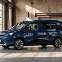 Opel Combo-e Life charging cable