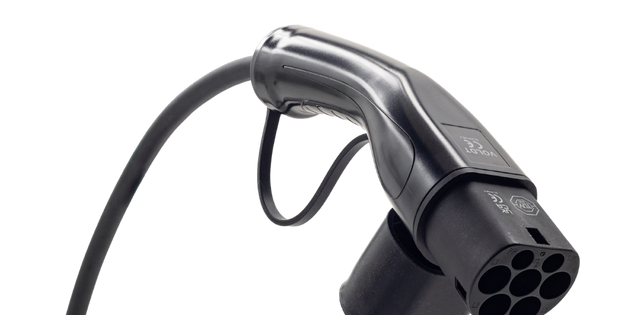 Câble adaptateur type 2 (côté station de charge) vers prise 16A CEE bleue 3 pôles 