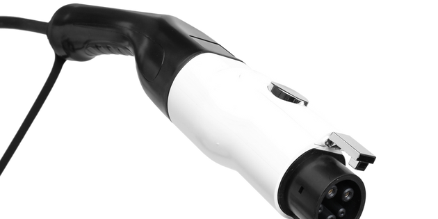 Adaptateur Type 2 (câble de recharge) vers Type 1 (voiture)