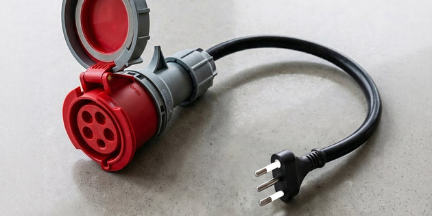 16A 5 pôles vers Type L pour l'Italie adaptateur CEE
